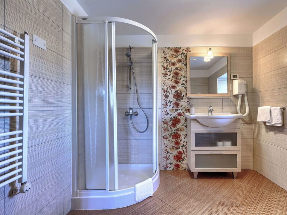 Interior Design, Flooring, Floor, Wall, Wood, Plumbing Fixture, Room, Furniture, Bathroom, Lighting