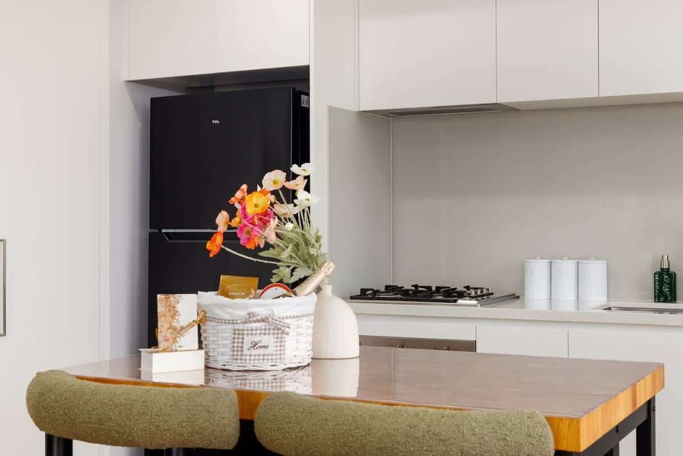 Kitchen & dinning