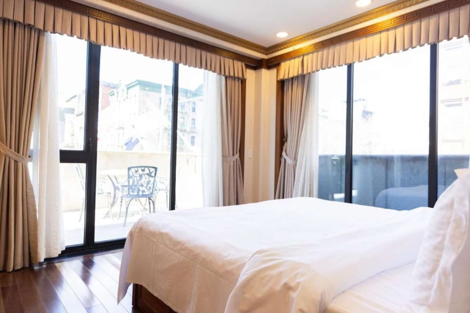 King Room with Balcony