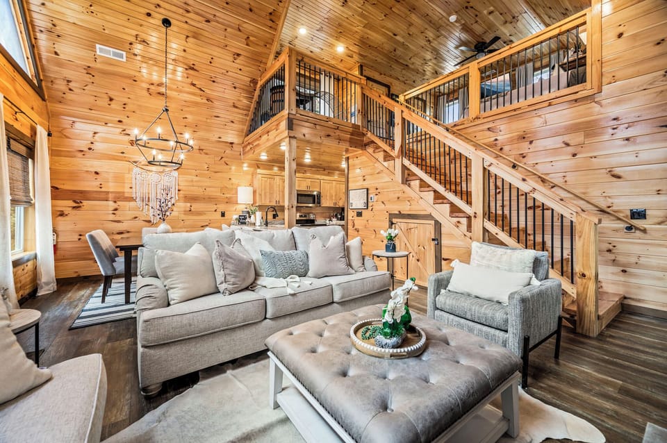 You’ll love the bright, airy spaciousness within Blackjack.