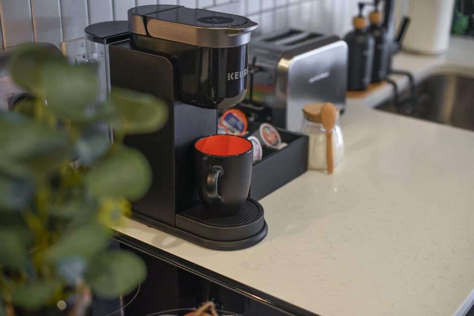 Start your day right with fresh-brewed coffee anytime. 🌅