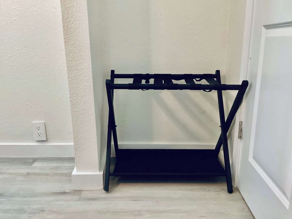 Luggage rack
