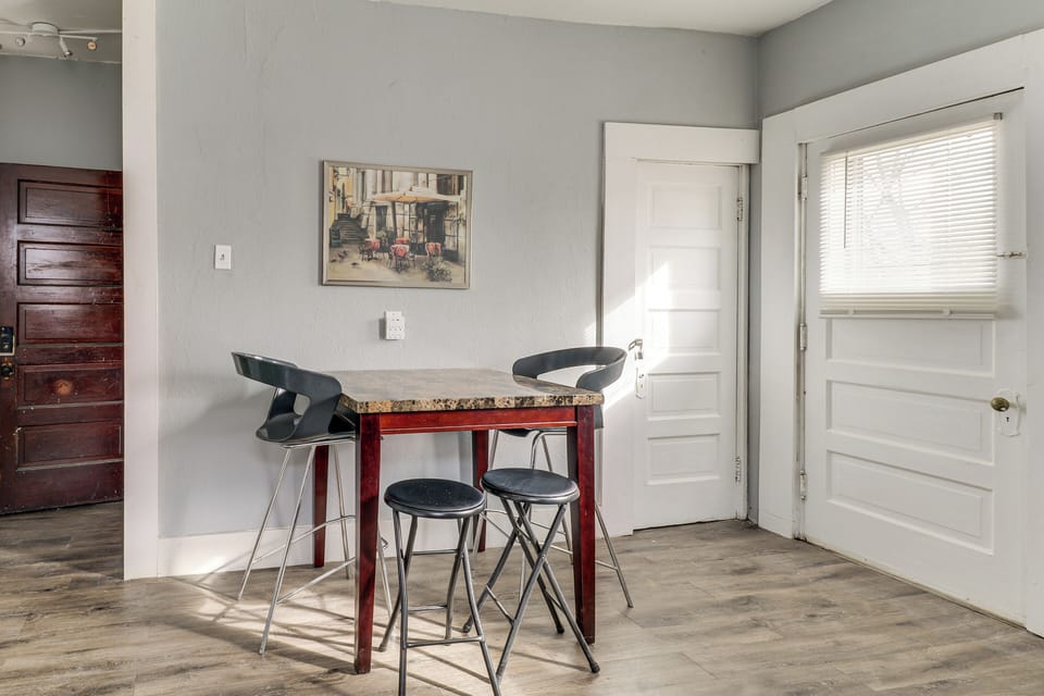 Dining Area | Dishware/Flatware