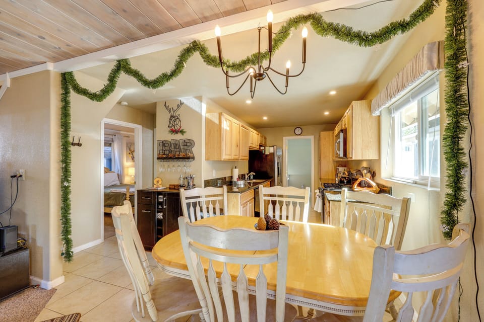 Dining Area | 1st Floor