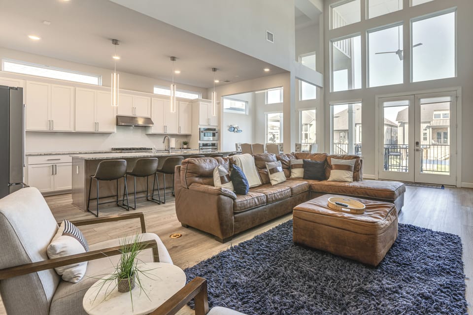 Willis Vacation Rental | 5BR | 4.5BA | 1 Step Required | 3,191 Sq Ft