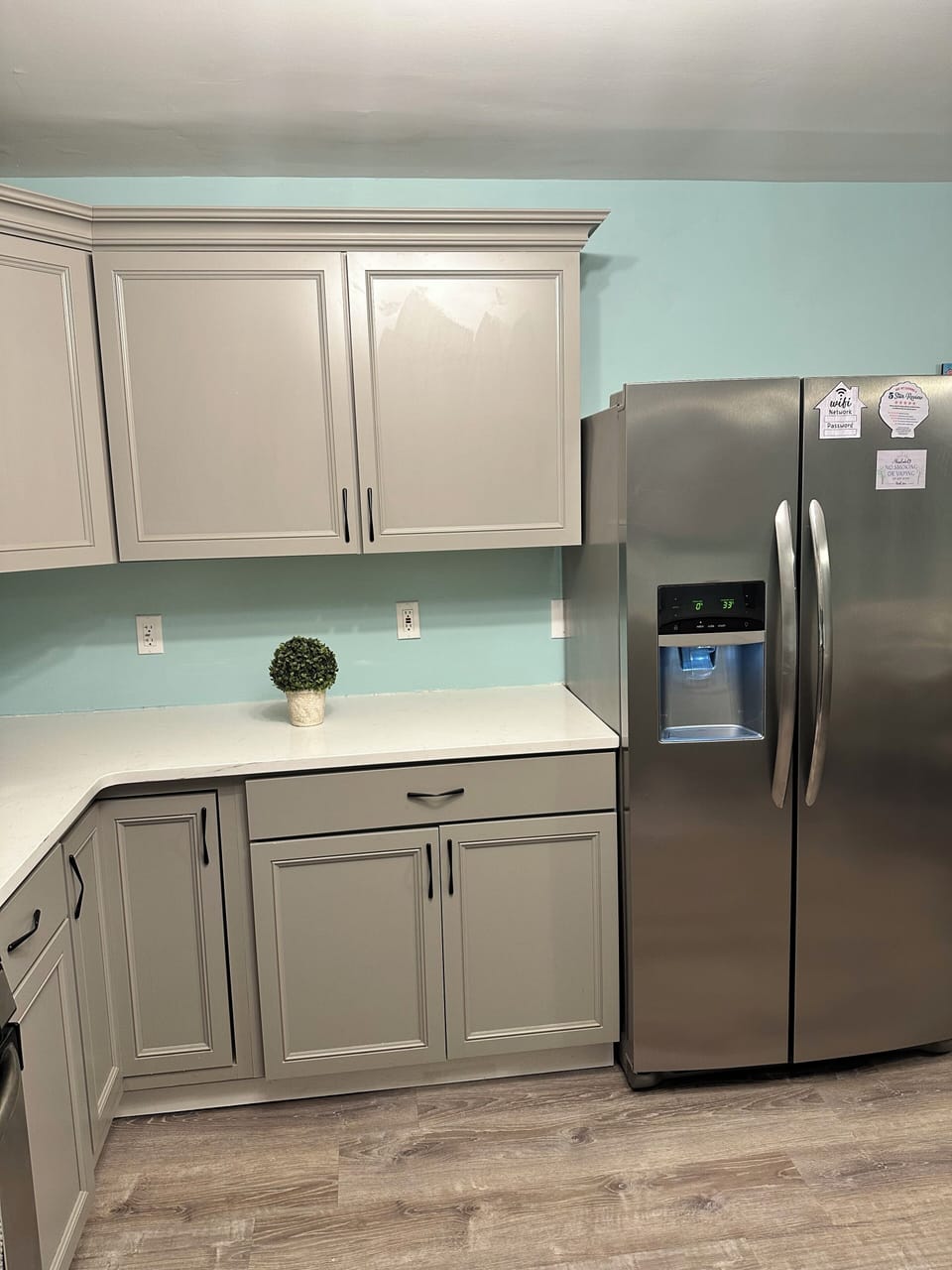Kitchen - Stove / Oven, Microwave, Refrigerator