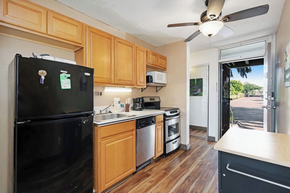 Well-appointed kitchen.