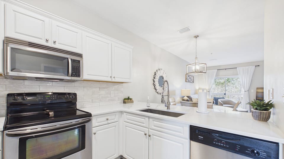 Full kitchen with updated appliances and all the cooking essentials