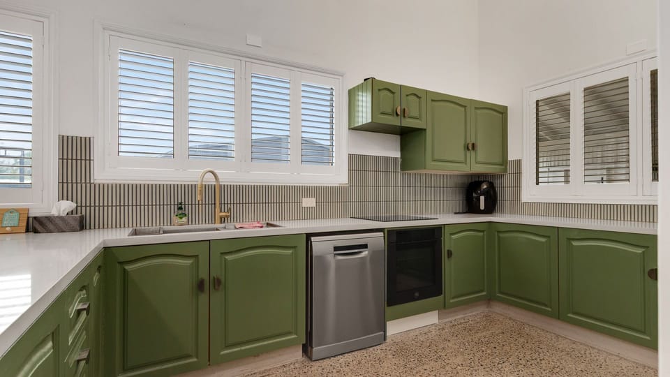 Fully equipped kitchen with quality appliances