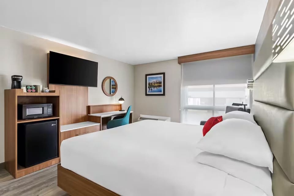 Kick back with easy in-room snacks and streaming-ready TV.