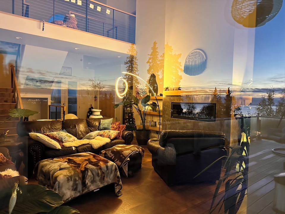 Living room in winter (2F)