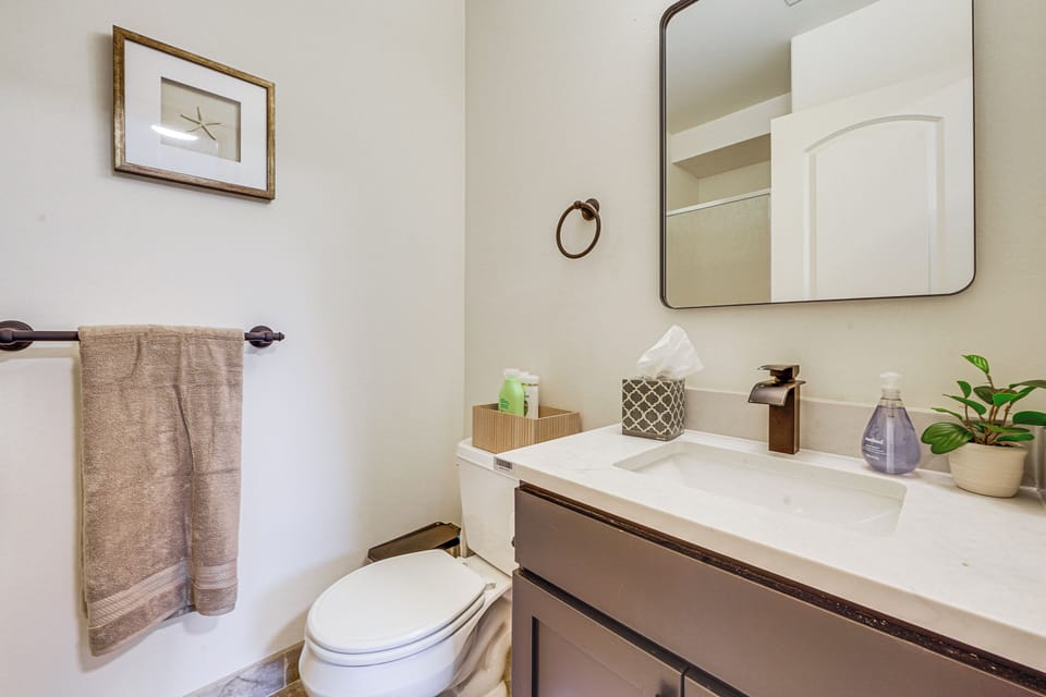 En-Suite Bathroom | 1st Floor
