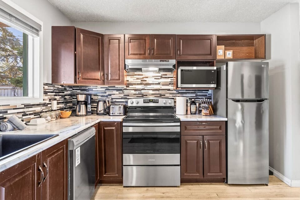 Fully equipped that is ready to accommodate your culinary needs.