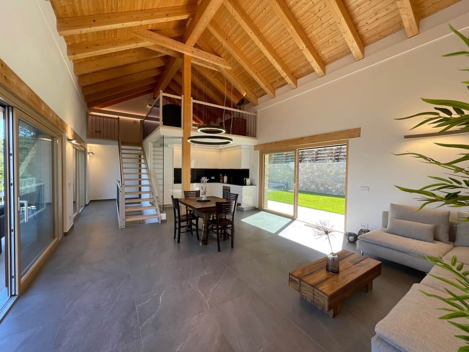 PEPPOLA - View of the gallery