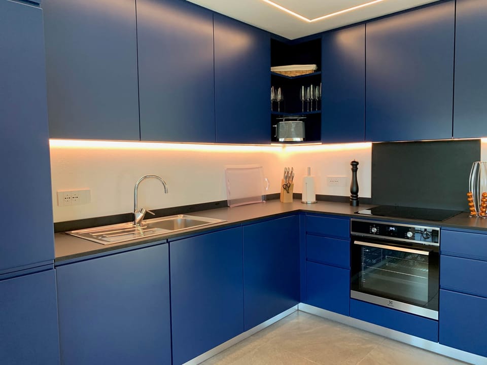 PIGNA - modern kitchen in blue