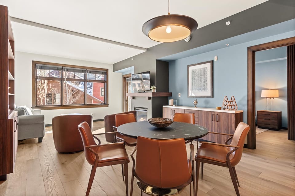 Dining / Living Room