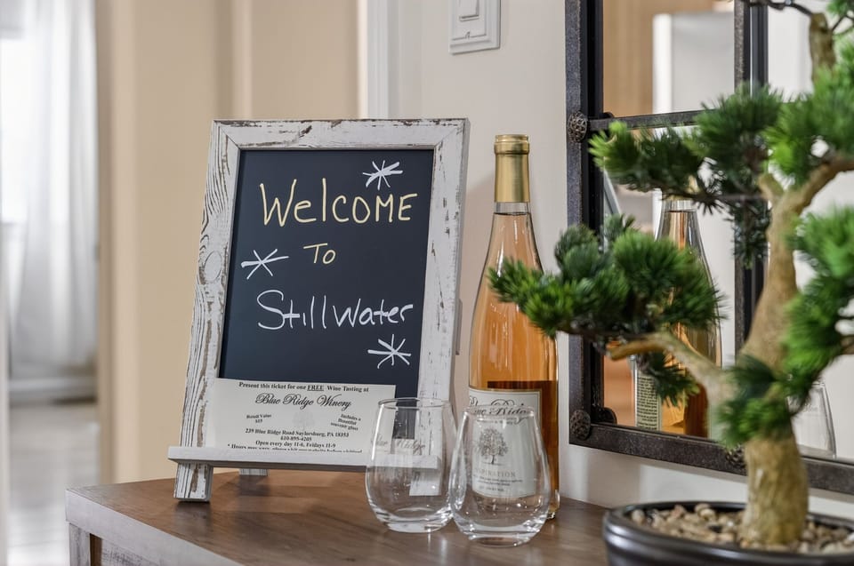 Warm welcome touches greet guests upon arrival.
