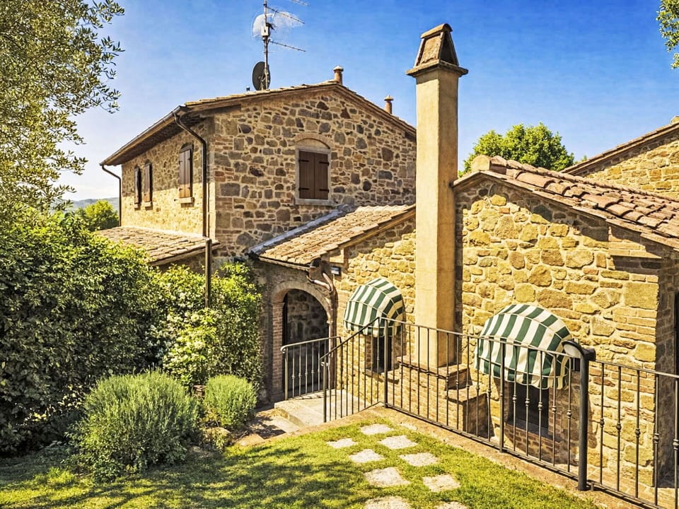 House, Cottage, Home, Door, Estate, Brick, Garden, Stone Wall, Brickwork, Farmhouse