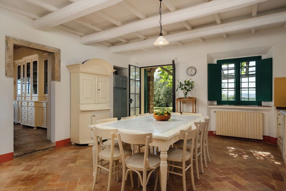 Tenuta San Crescenzio House in Tuscany