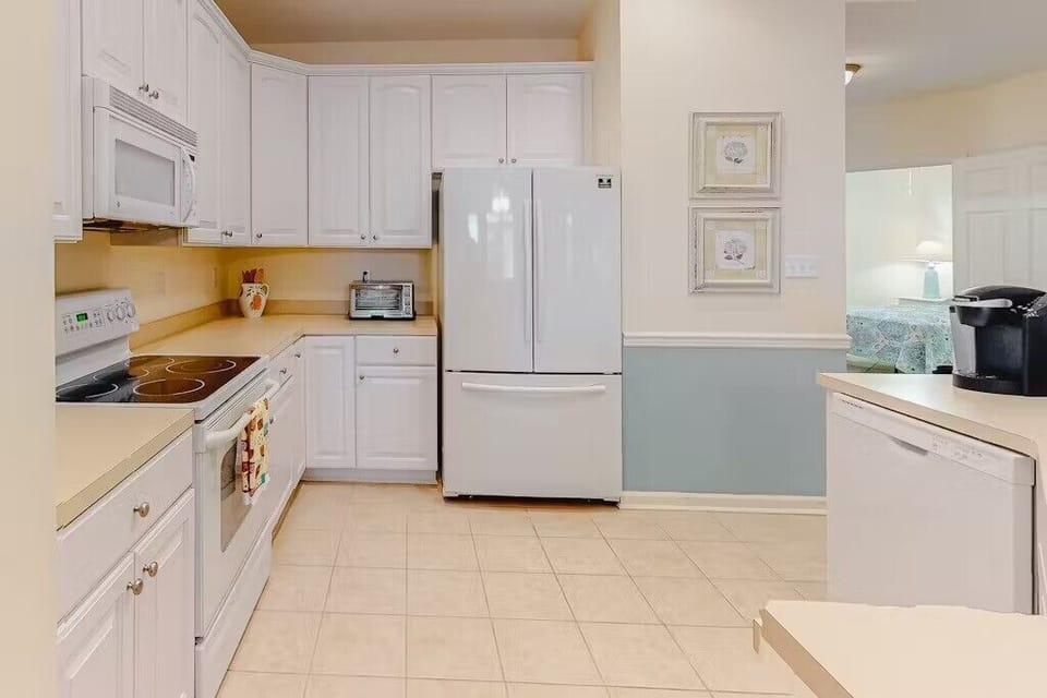 Fully equipped kitchen