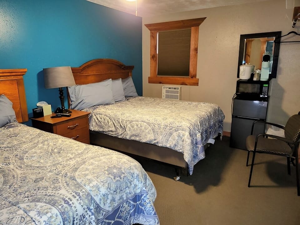 Unpack easily and enjoy a practical, cozy room layout.