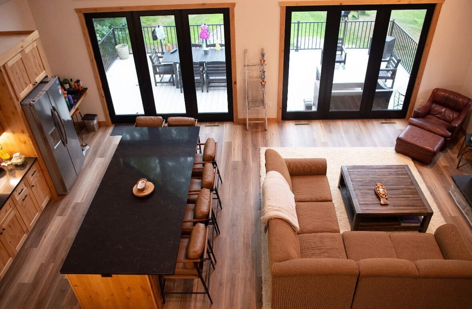Huge living room and kitchen area. Great for entertaining.