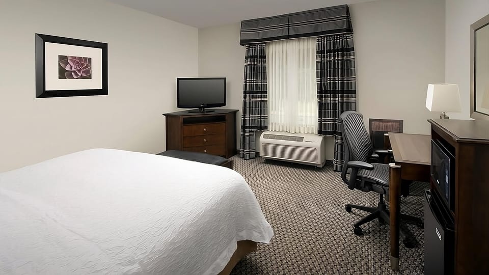 Settle in with a work desk and soft daylight.