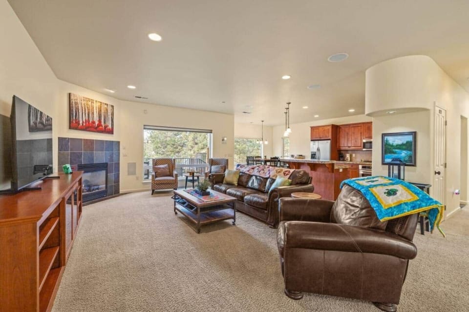 Plenty of space to relax by the fireplace or watching TV