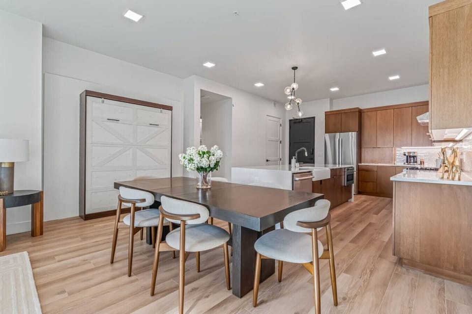 Dining area next to kitchen