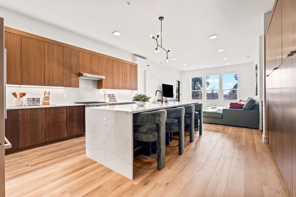 spacious kitchen counter seats 4