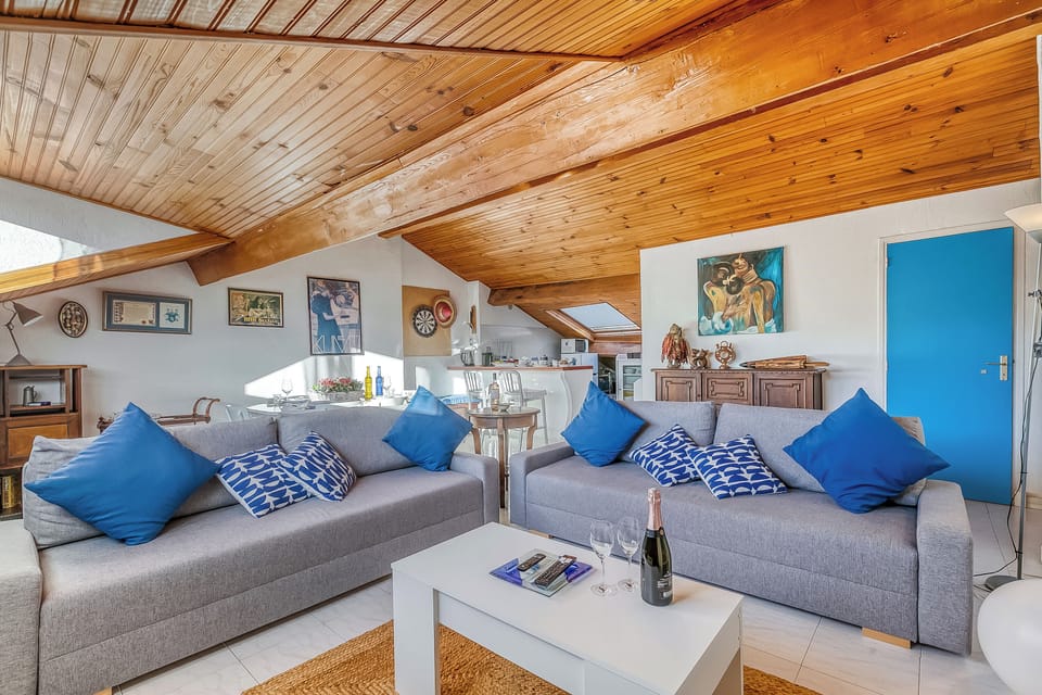 Living and dining room