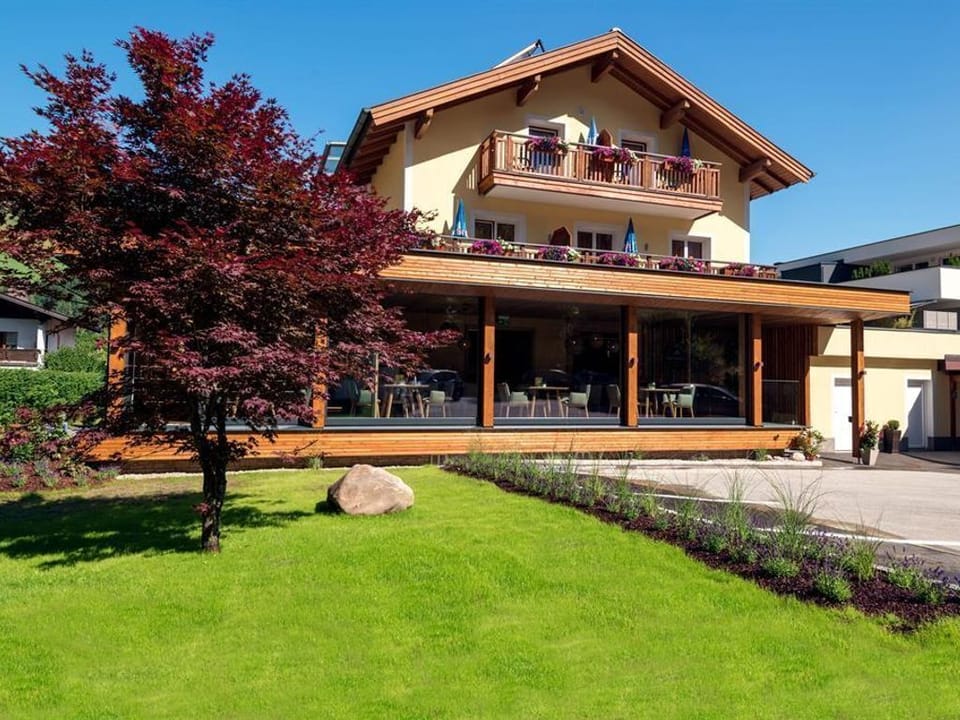 Comfort double room with balcony up to 3 pers. - The Martell, Hotel-Pension Bed and Breakfast in Salzburgerland