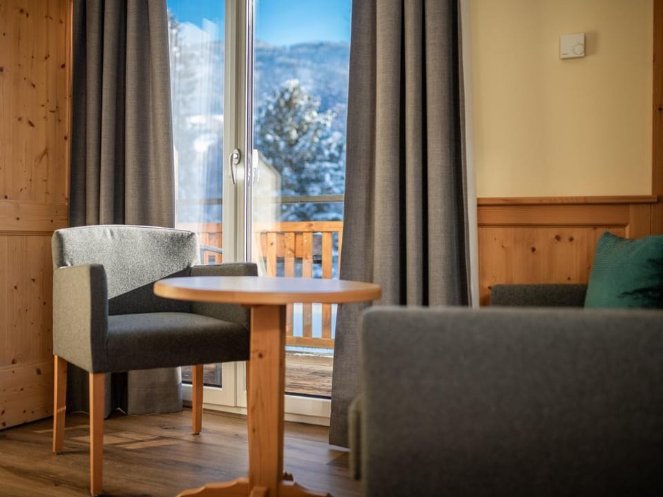 Standard double room with balcony up to 3 pers. - The Martell, Hotel-Pension Bed and Breakfast in Salzburgerland