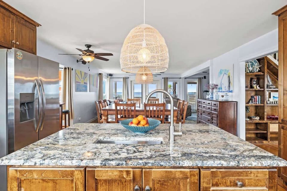 From family feasts at the 8-seater table to quick bites at the kitchen island and cozy coffee chats at the bistro set, this space is made for dining your way #DineTogether