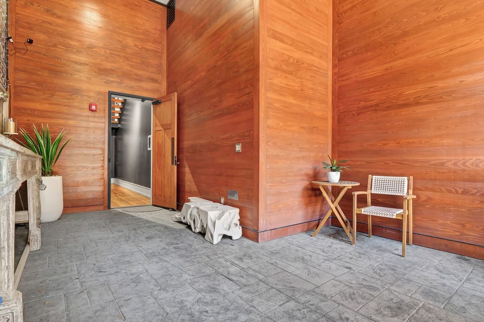 Entry Foyer