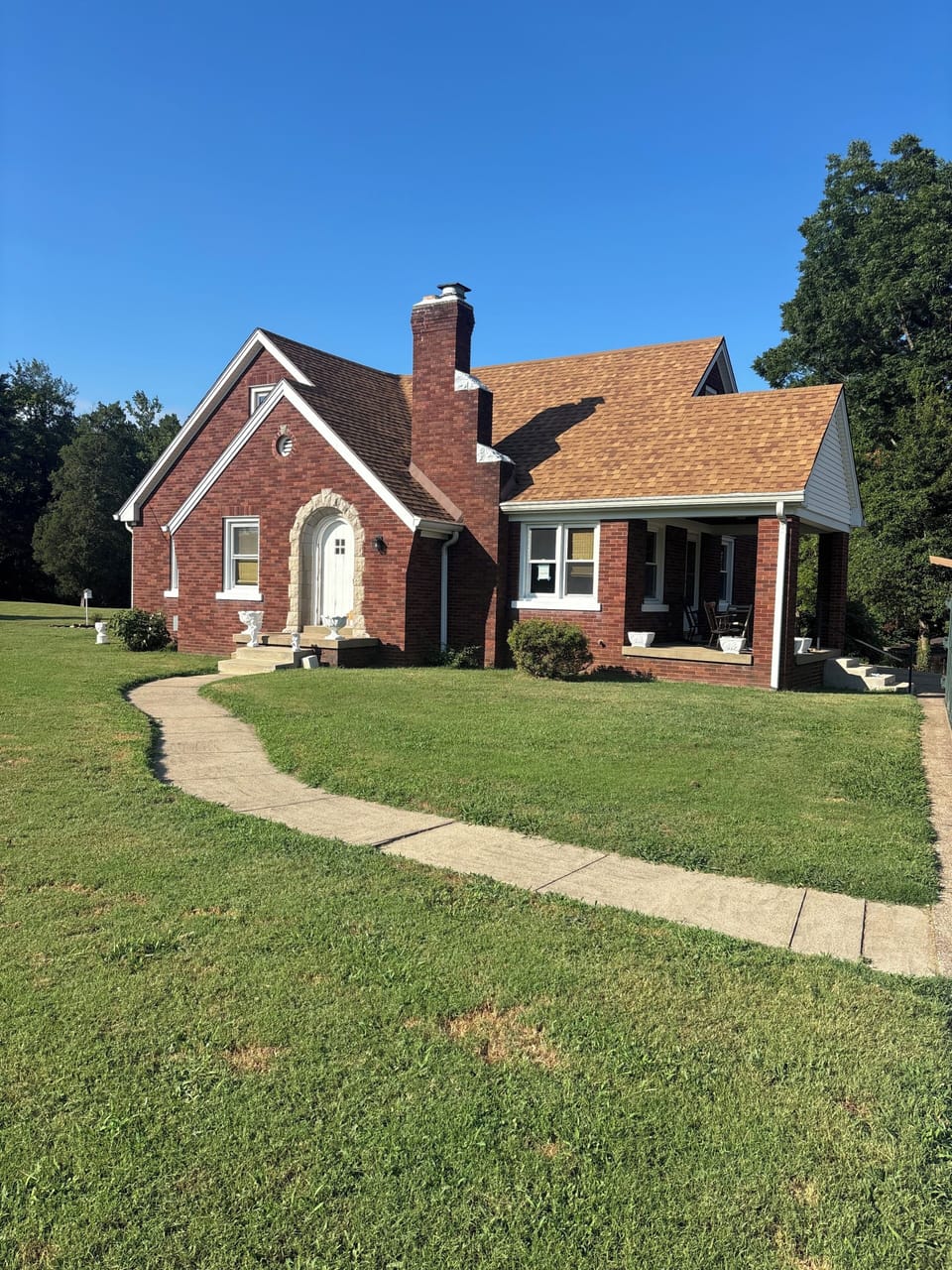 Totally updated 3 bedroom 3 bathroom house in Evansville, Indiana!
