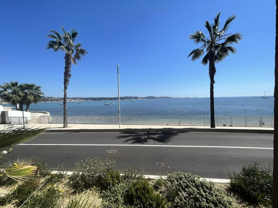 Beach/ocean view