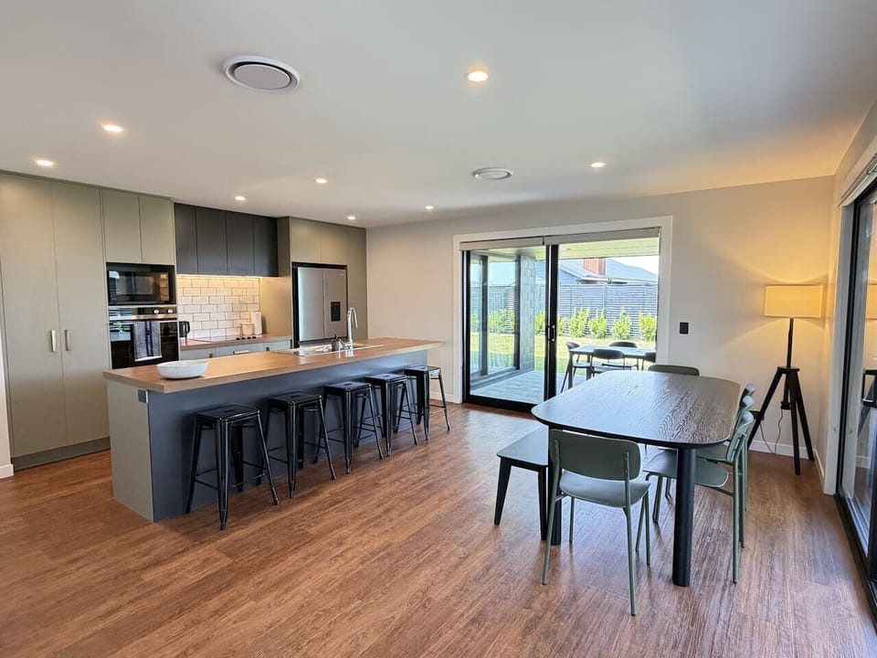 Kitchen and dining area