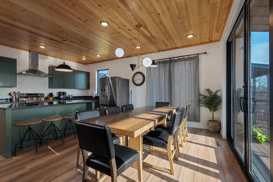 Open Concept Kitchen and Dining with Large Island. Providing comfort and functionality. 