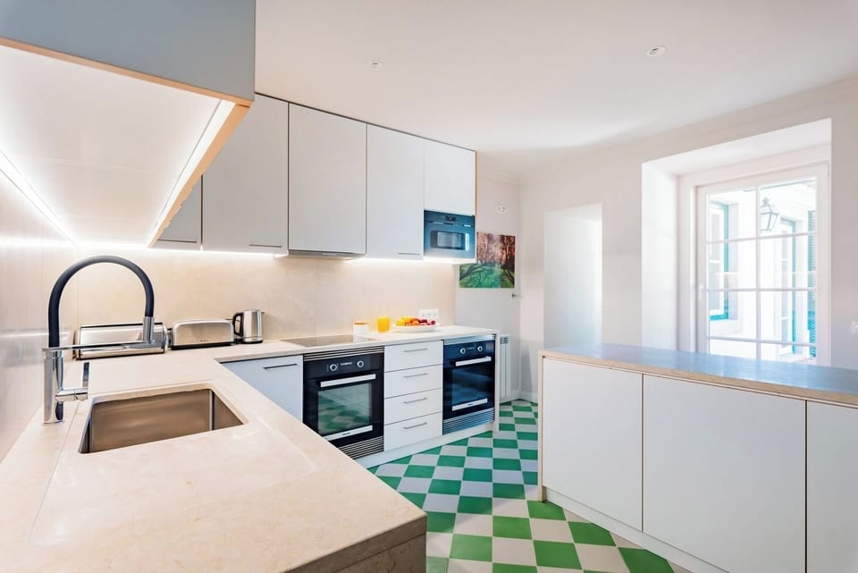 Fully Equipped kitchen with dishwasher.