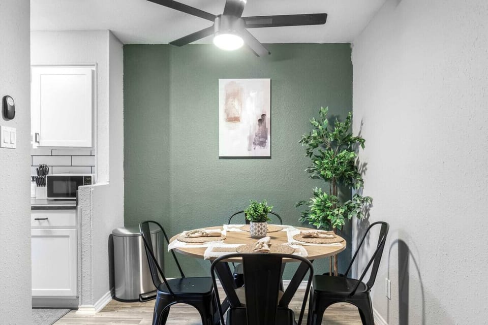 Bright and cozy dining space ideal for meals before heading to AT&T Stadium or enjoying a relaxed dinner after events. Perfect for couples, families, or small groups.
