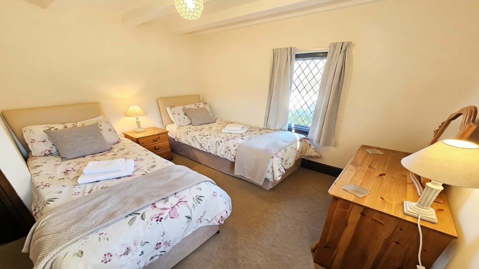 Twin Bedroom