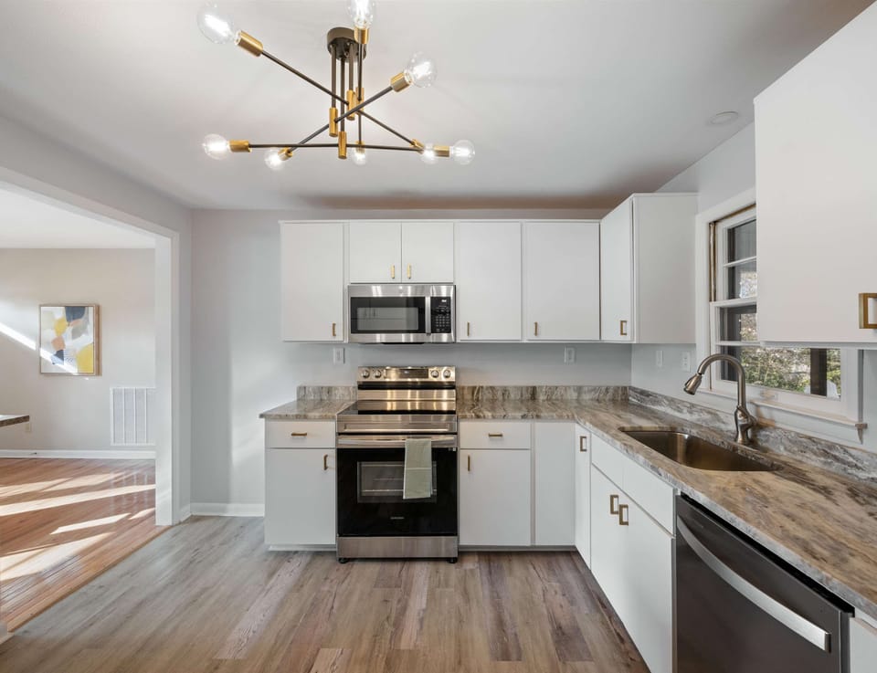 Fully equipped kitchen 