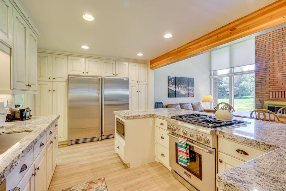 Bright, open kitchen perfect for cooking and gathering.