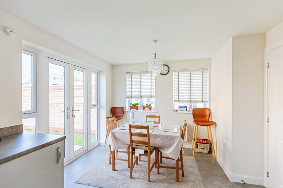 Dinning area in the kitchen