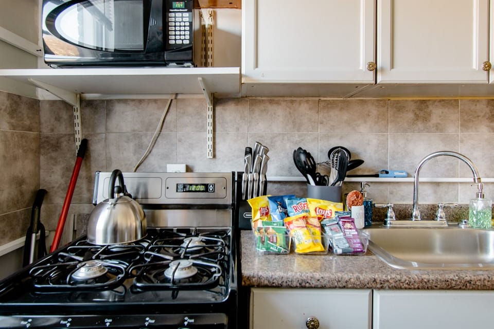 Kitchen stove