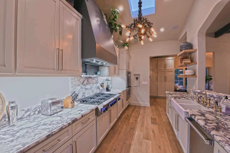 Kitchen area