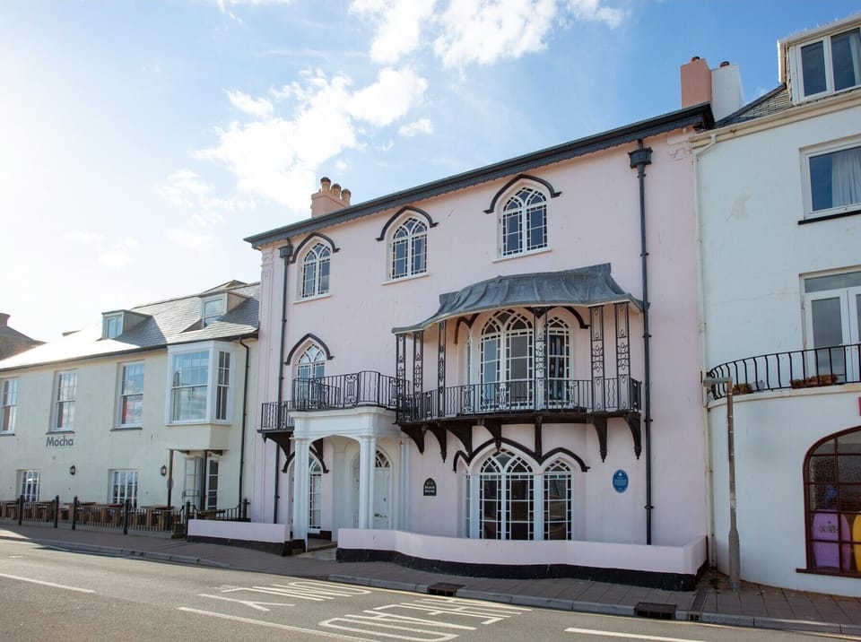 Beach House 23 05 01 0039