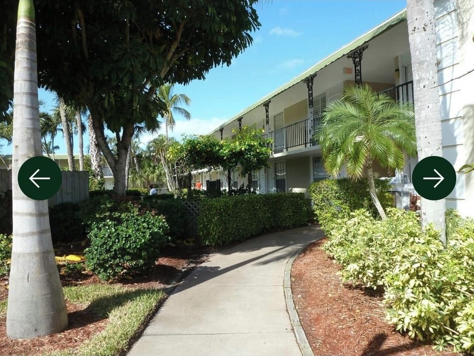 This is the walkway from the parking lot to the condo.  Super convenient!