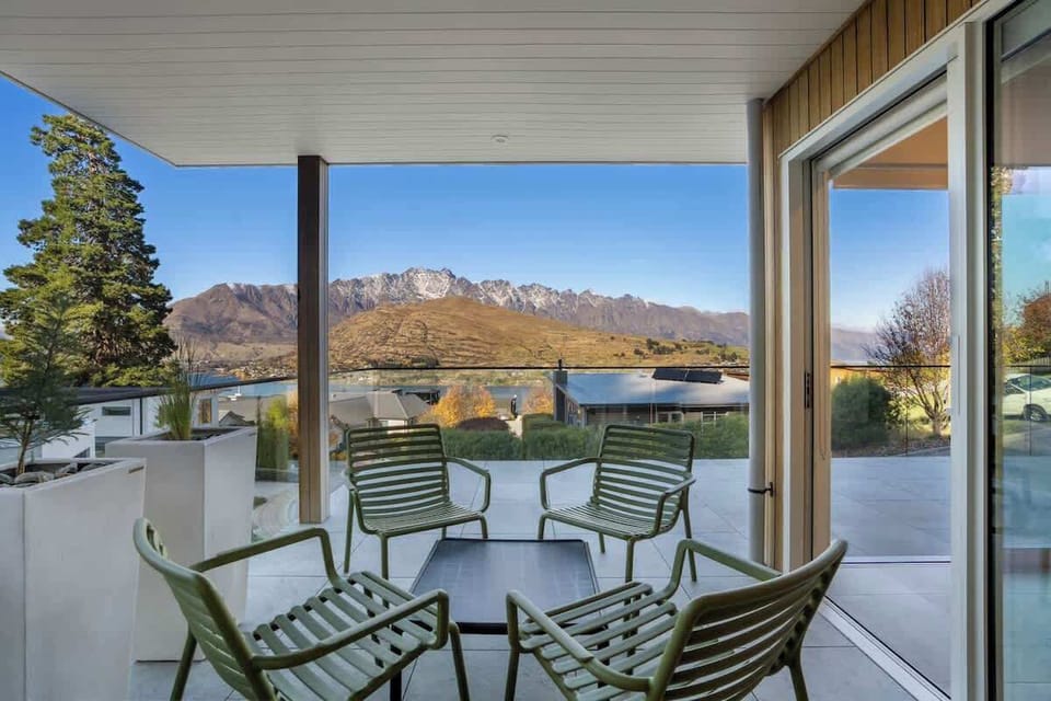 Wonderfully large outdoor deck
